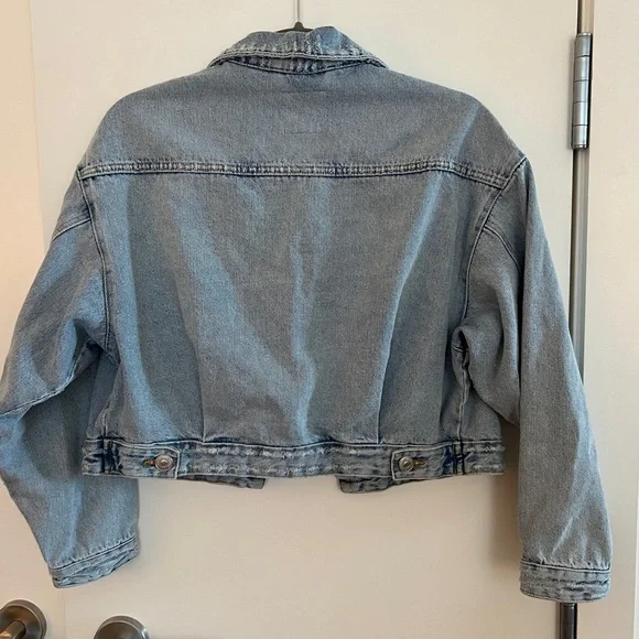 EUC Zara oversized cropped denim jacket in distressed blue, XS - Picture 3 of 6